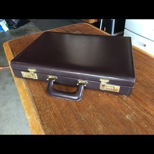 Women’s Briefcase, excellent quality & condition.